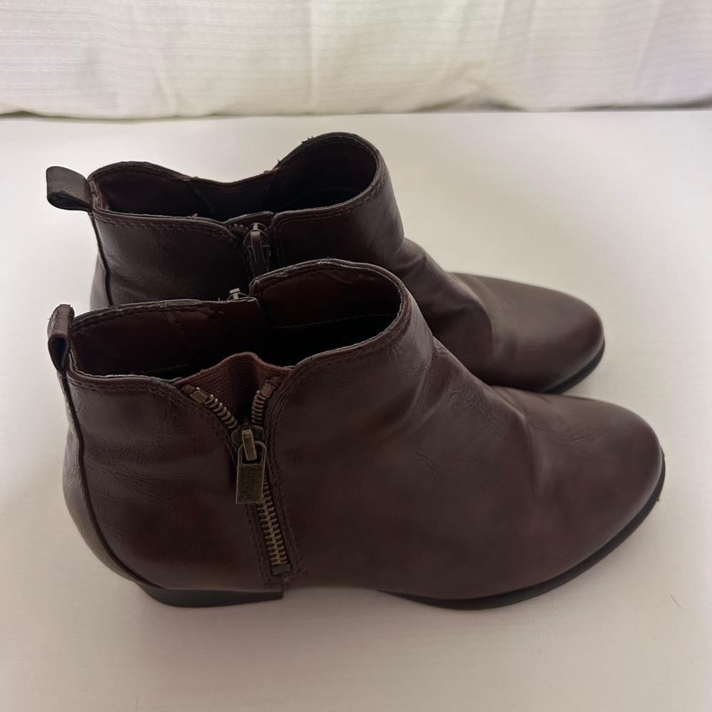 Unisa Brown Ankle Boots